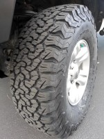 BFGoodrich ALL-TERRAIN T/A KO2 LRE RW